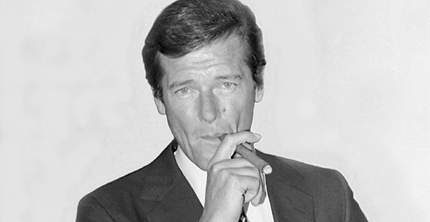 Muere Roger Moore, el James Bond más provocador-0
